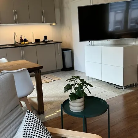 Charming 2-room دوسلدورف